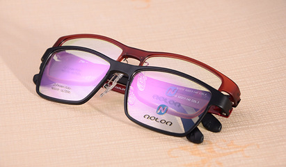 时尚高档塑钢眼镜平光镜N1010 深圳诺龙眼镜的批发优势与服务